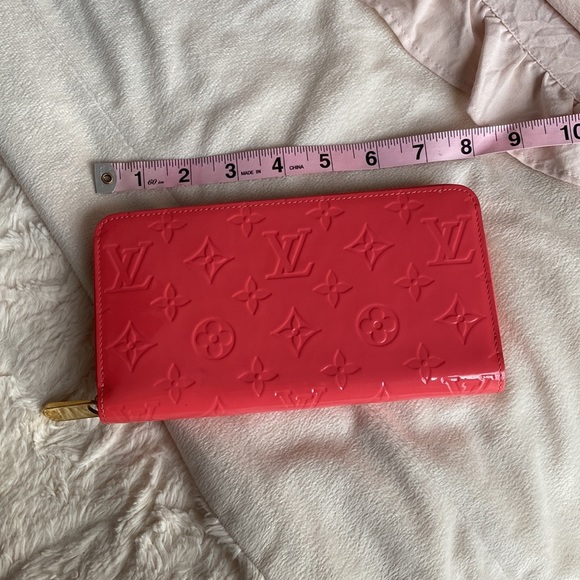 AUTHENTIC Louis Vuitton wallet - Picture 3 of 14